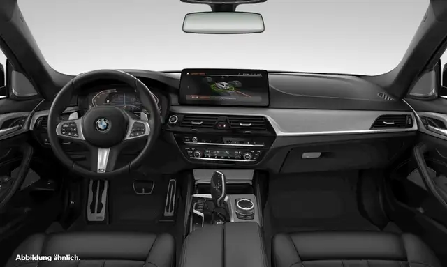 BMW 5 Series view 3