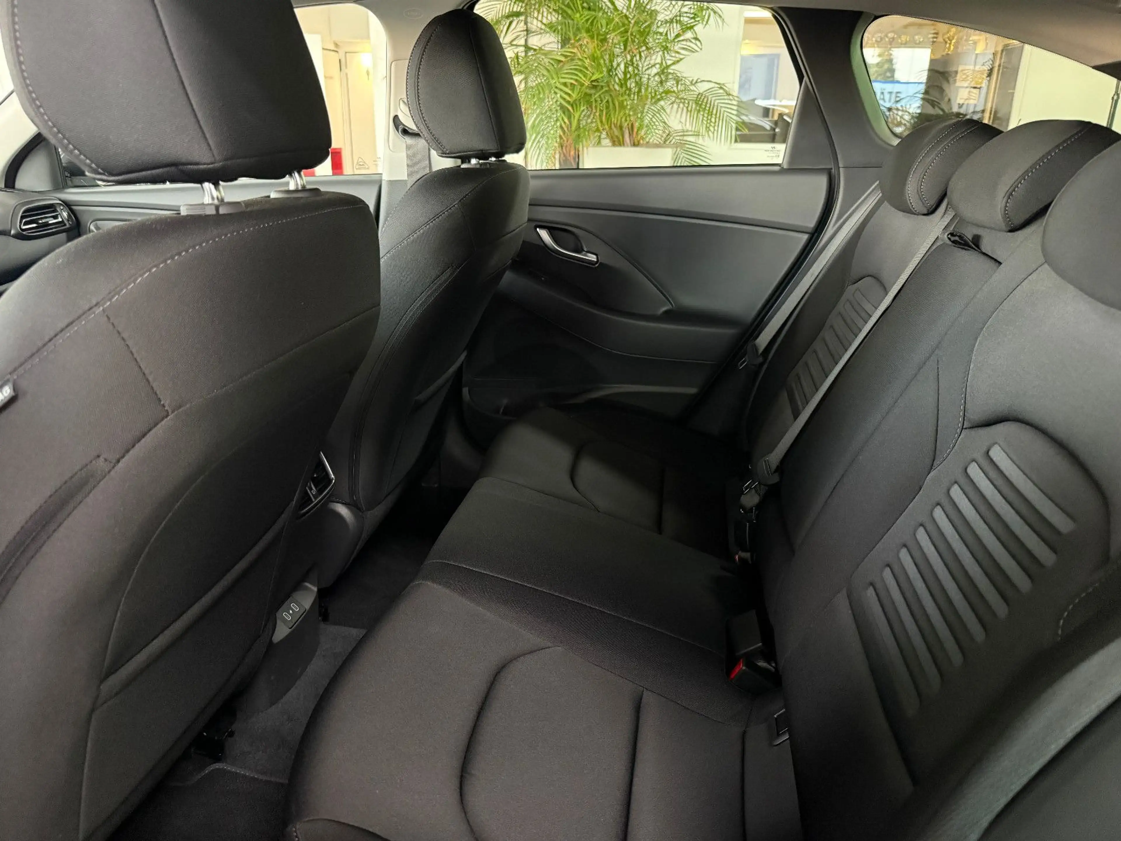 Hyundai i30 1.0 T-GDI Kombi DCT +Navi+SHZ+LED+Kamera+ — photo 10