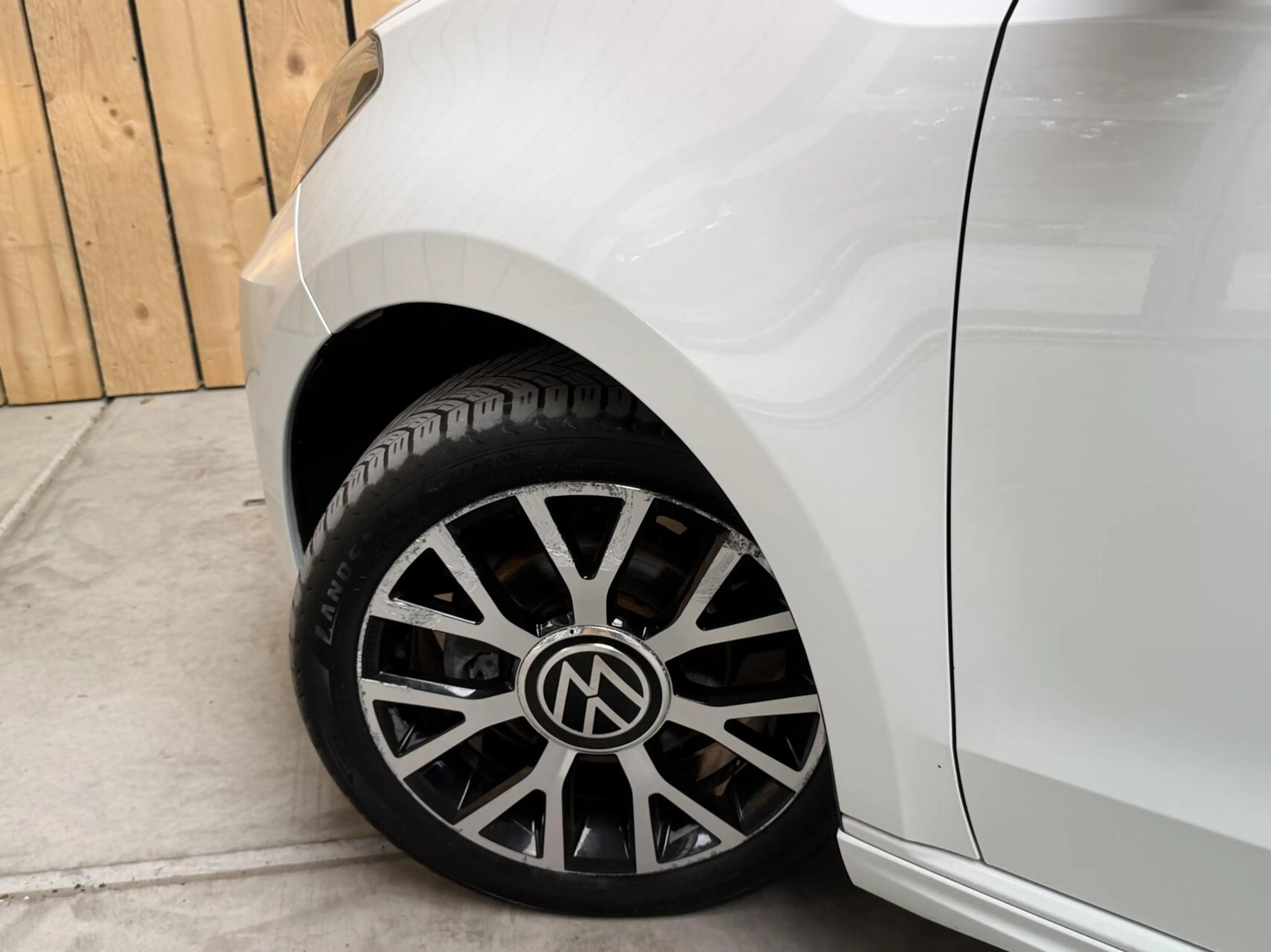 Volkswagen e-up! e-up! Style SoH 88% | Achteruitrijcamera | Afwijke — photo 27