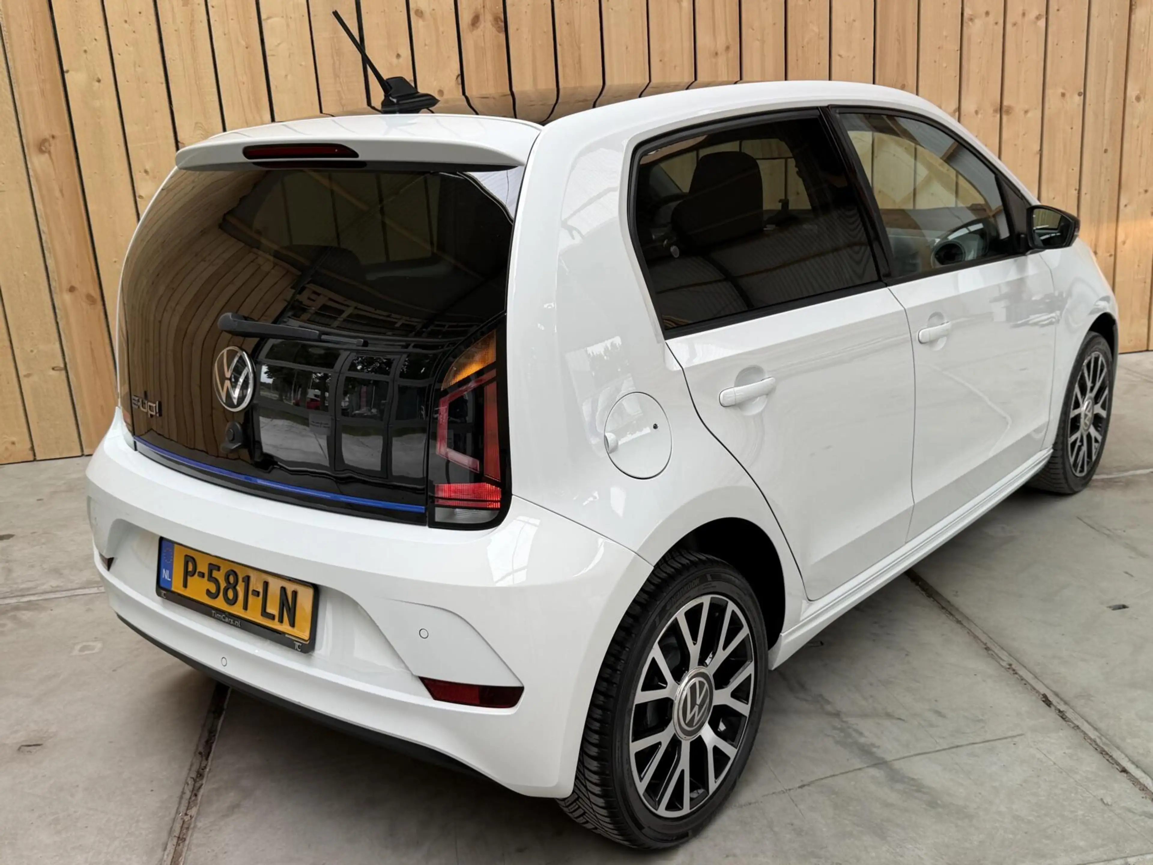 Volkswagen e-up! e-up! Style SoH 88% | Achteruitrijcamera | Afwijke — photo 2