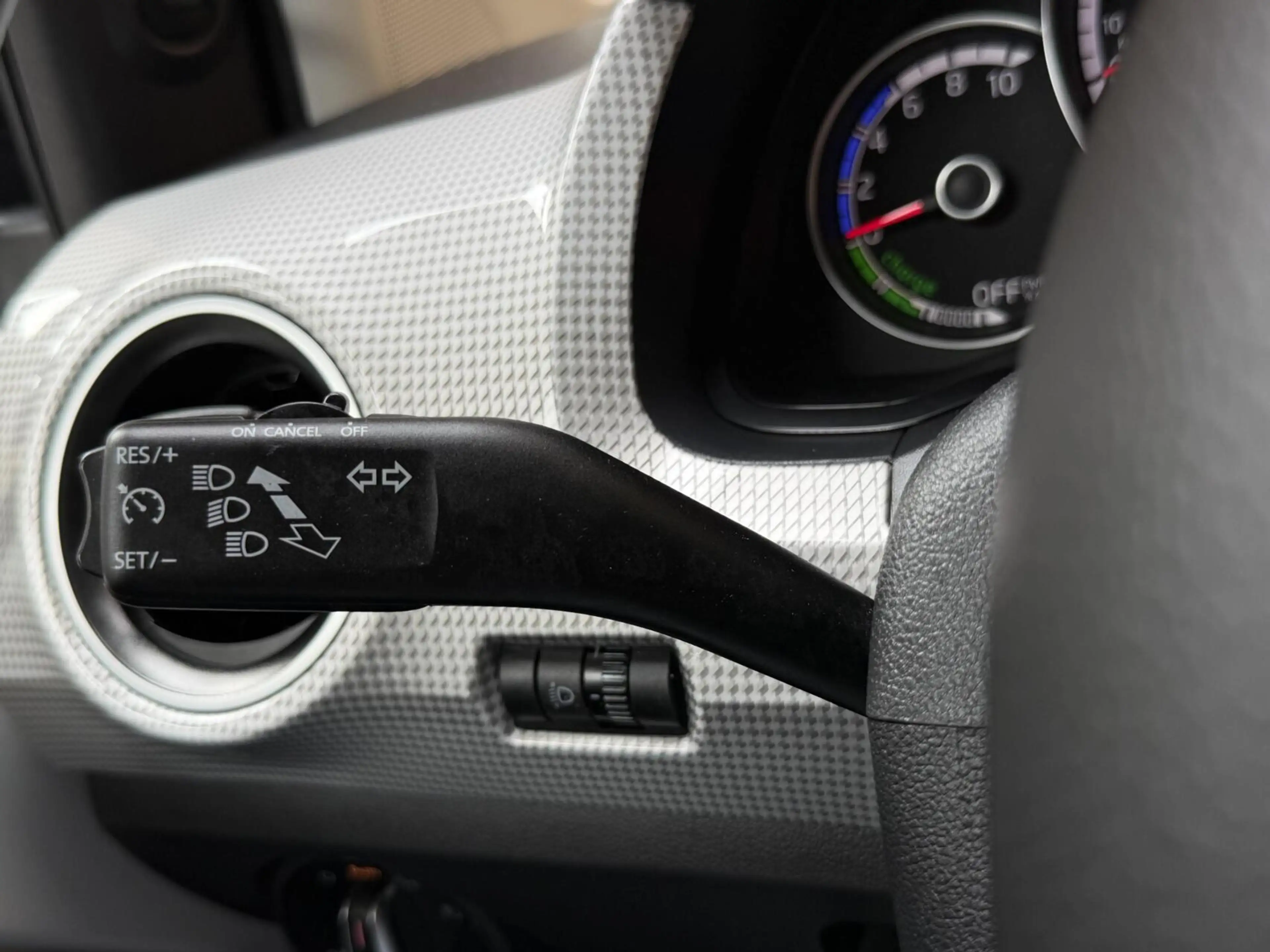 Volkswagen e-up! e-up! Style SoH 88% | Achteruitrijcamera | Afwijke — photo 8