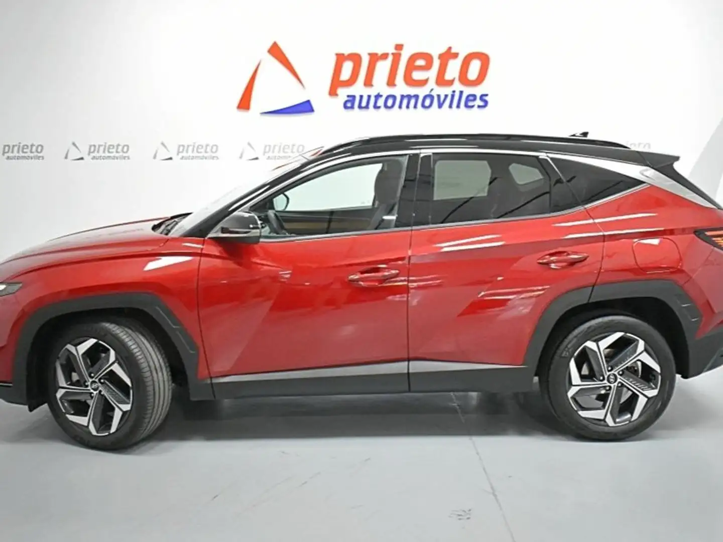 Hyundai TUCSON 1.6 TGDI HEV Tecno 2C AT Burdeos - 2