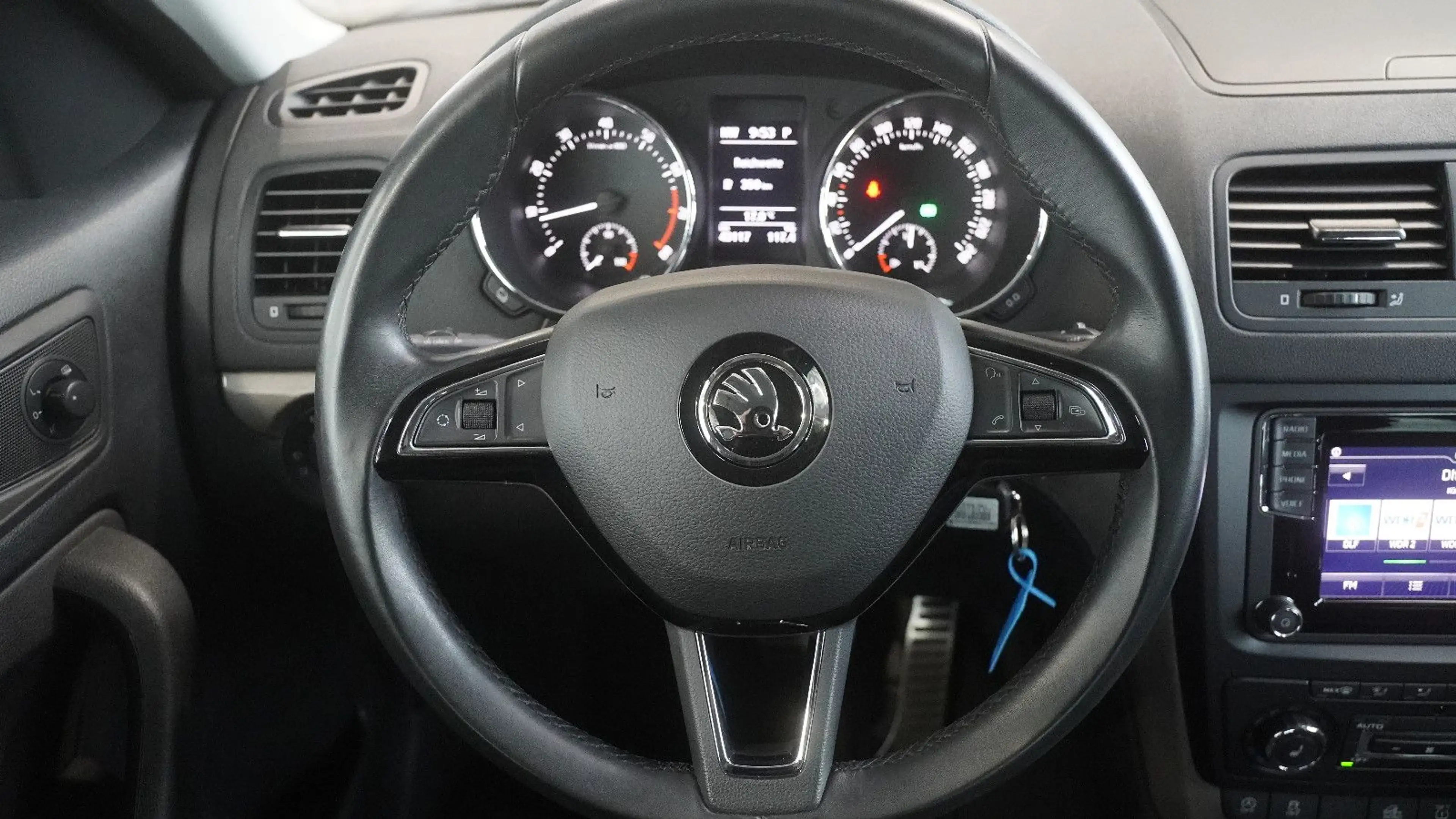 Skoda Yeti Style 4x4*BI-XENON*NAVI* — photo 8