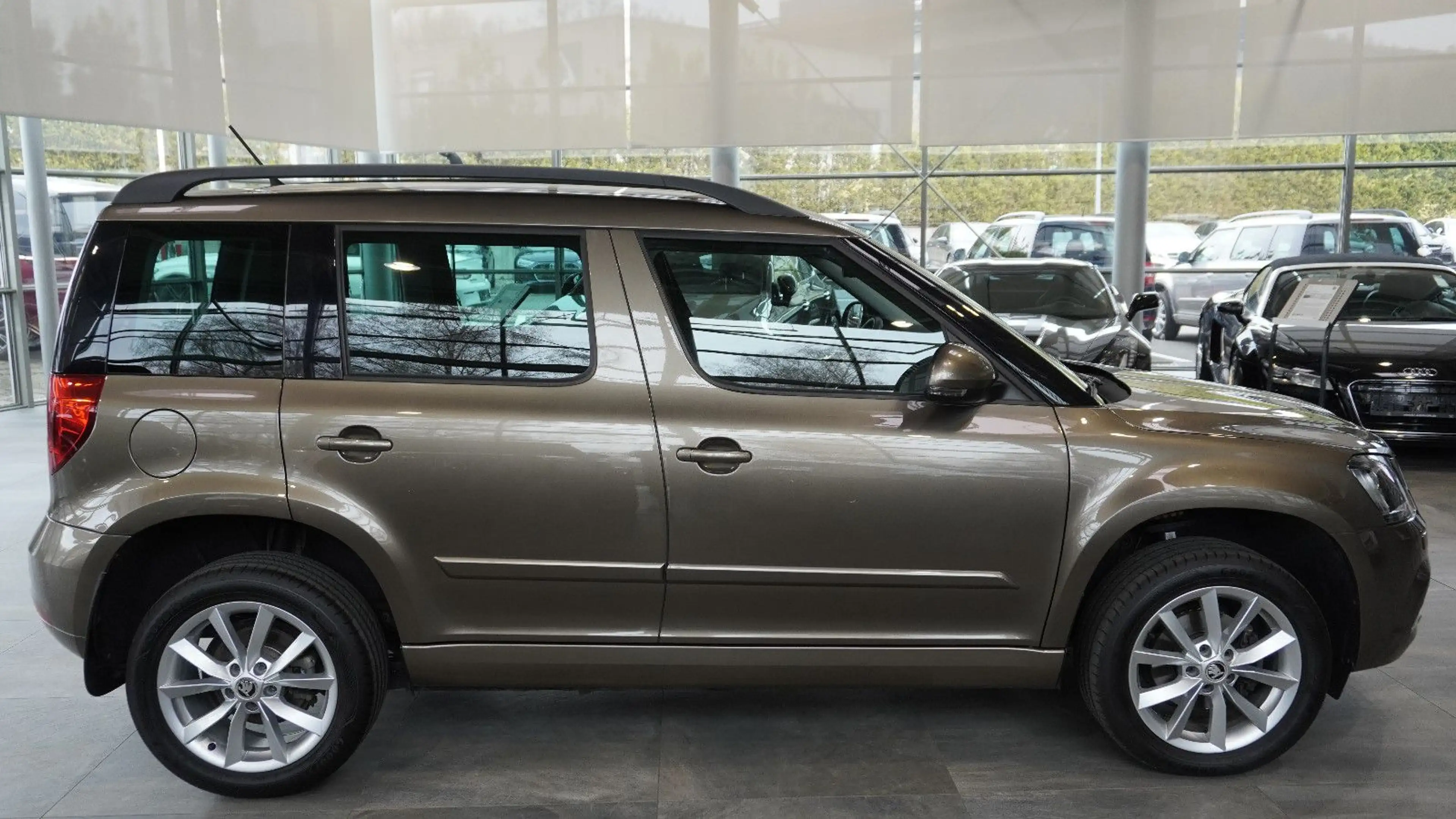 Skoda Yeti Style 4x4*BI-XENON*NAVI* — photo 4