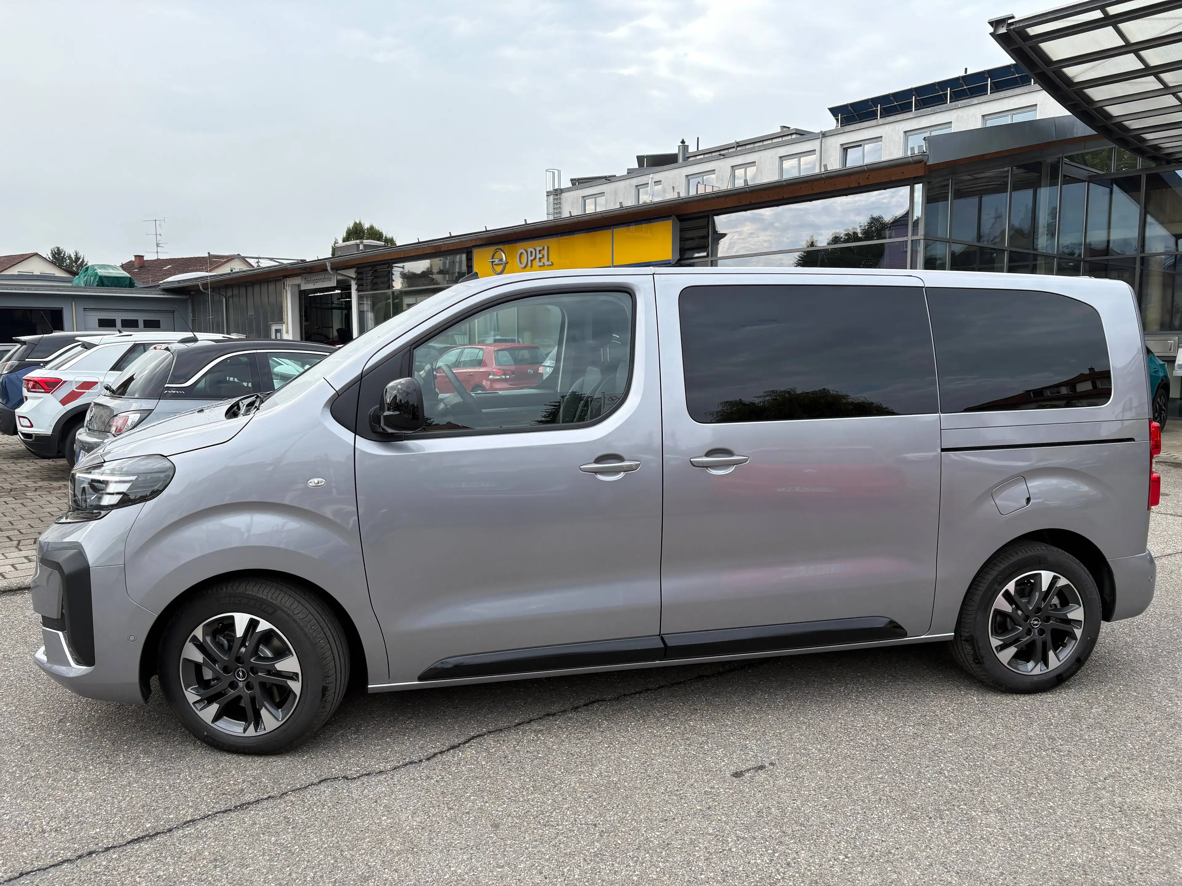 Opel Zafira Life M 2.2 Diesel GS Automatik 8-Sitzer — photo 2