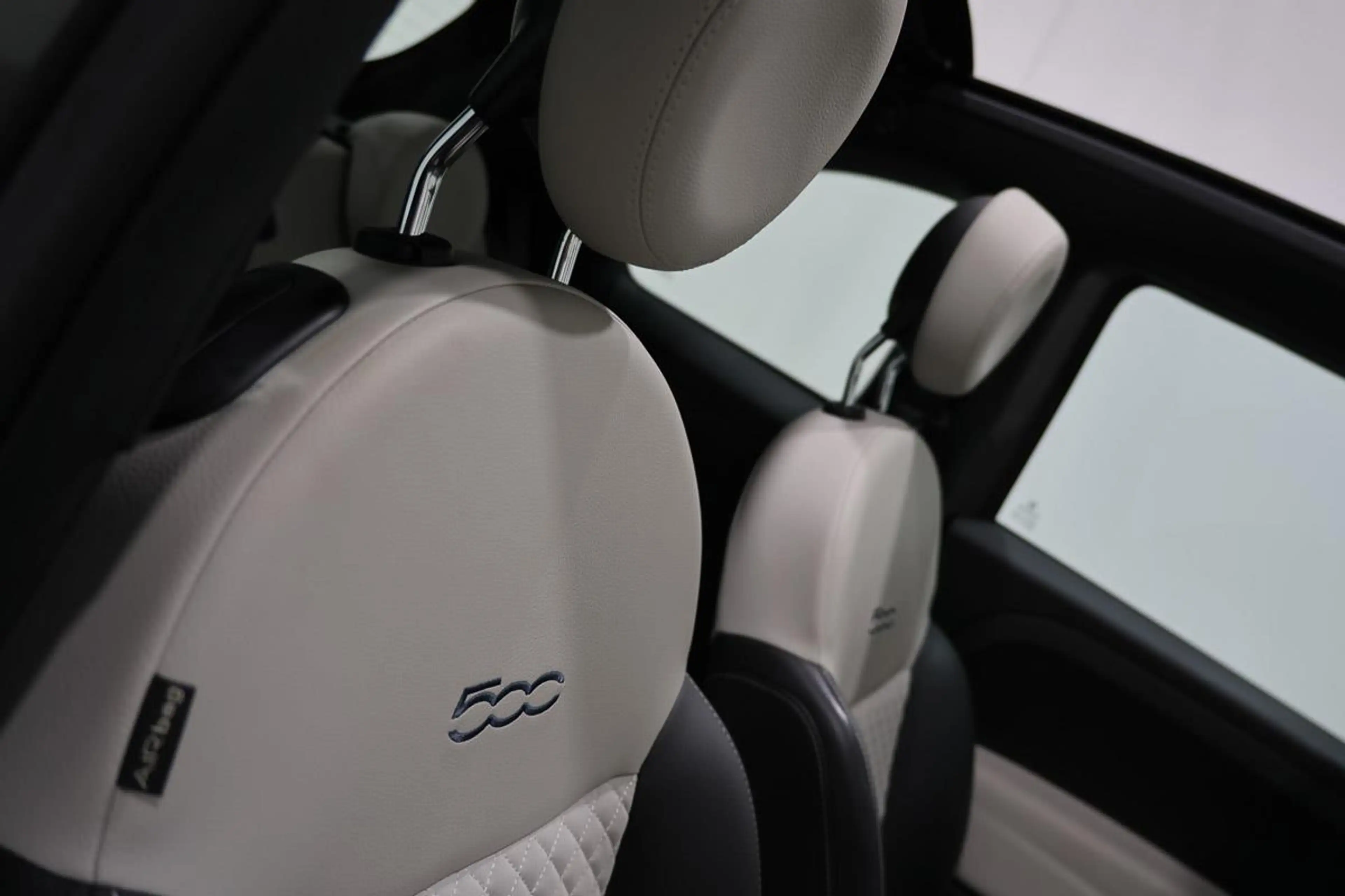 Fiat 500C 1.0 HYBRID DOLCEVITA CLIM AUTO CARPLAY RADAR JA15 — photo 11