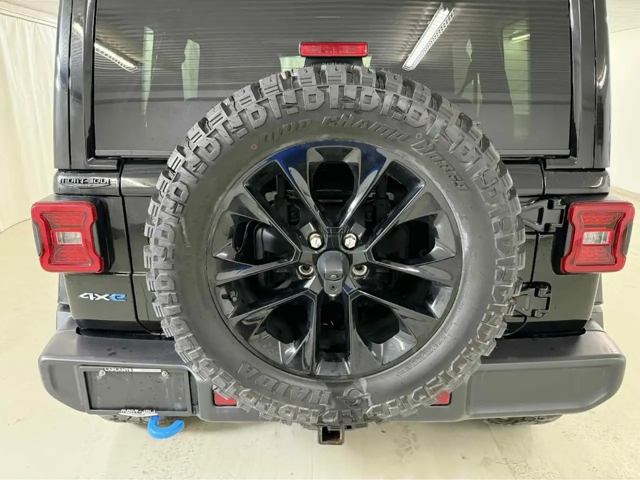 Jeep Wrangler снимка Jeep Wrangler
