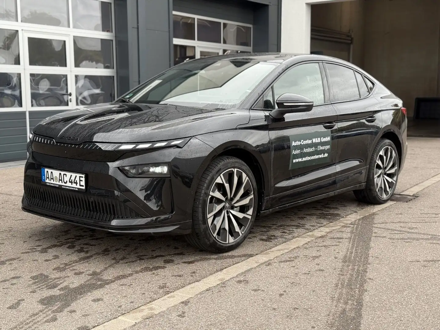 Skoda Enyaq Coupé 85 Sportline Schwarz - 1