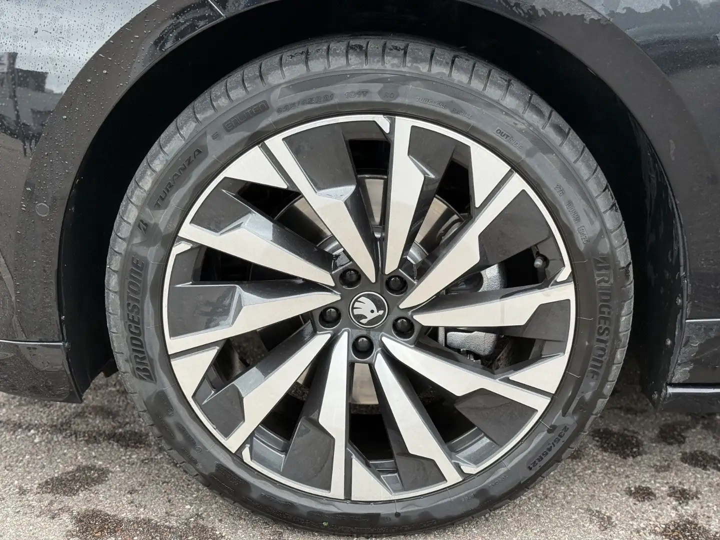 Skoda Enyaq Coupé 85 Sportline Schwarz - 2