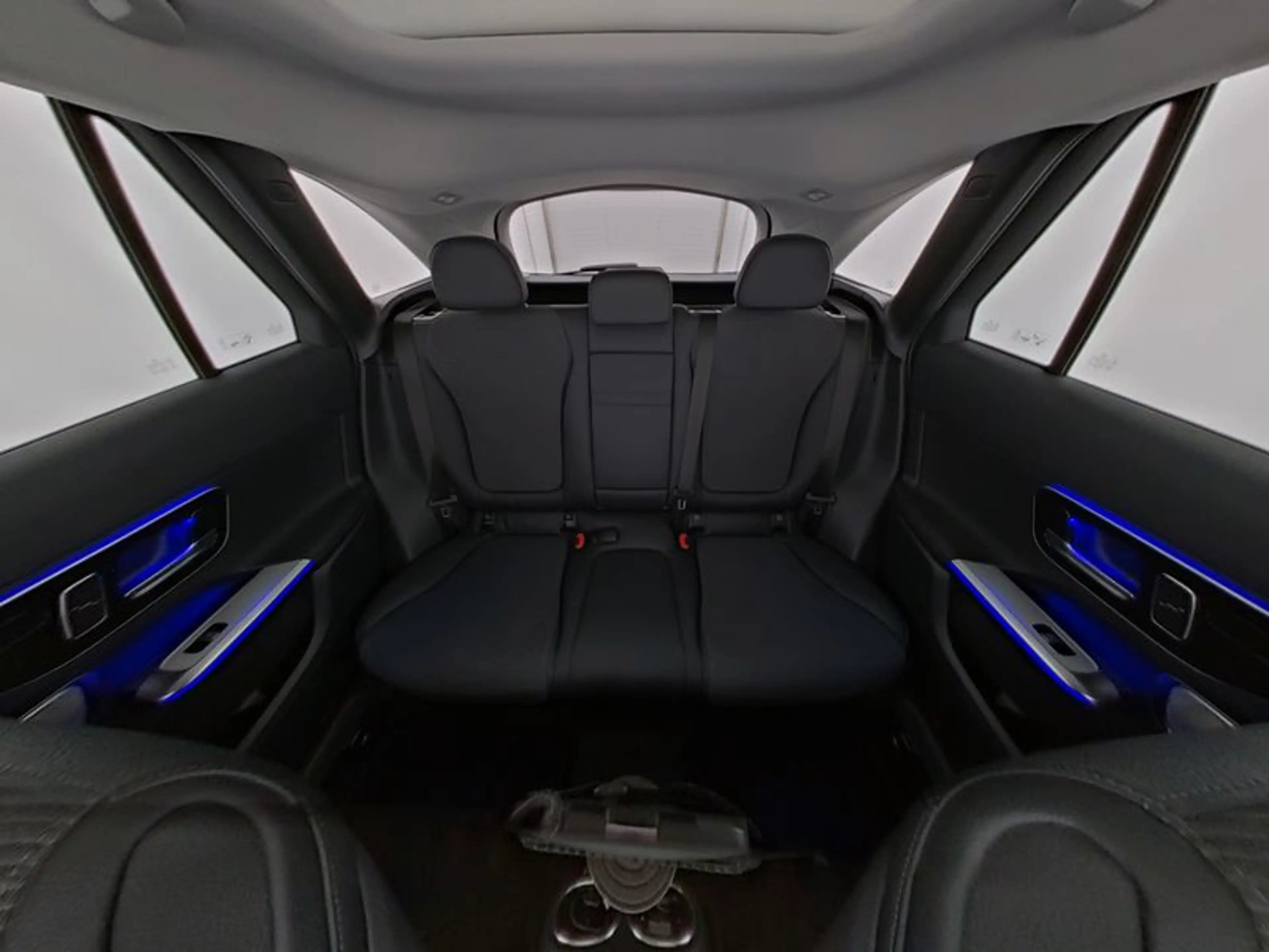 Mercedes-Benz GLC 220 d 4M , AVANTGARDE BURM MEMO 360 AHK PANO — photo 10