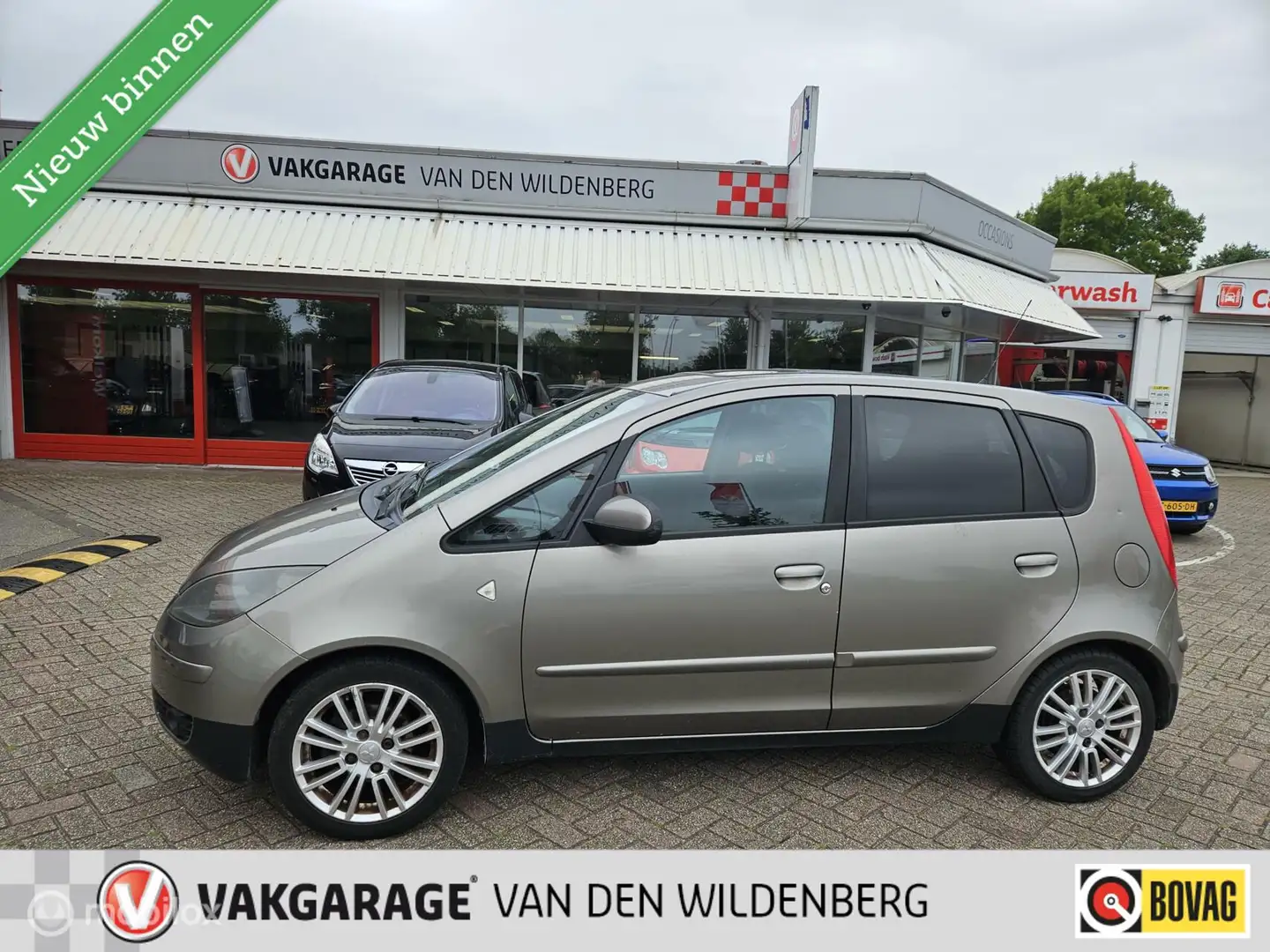 Mitsubishi Colt 1.5 Instyle Grijs - 1