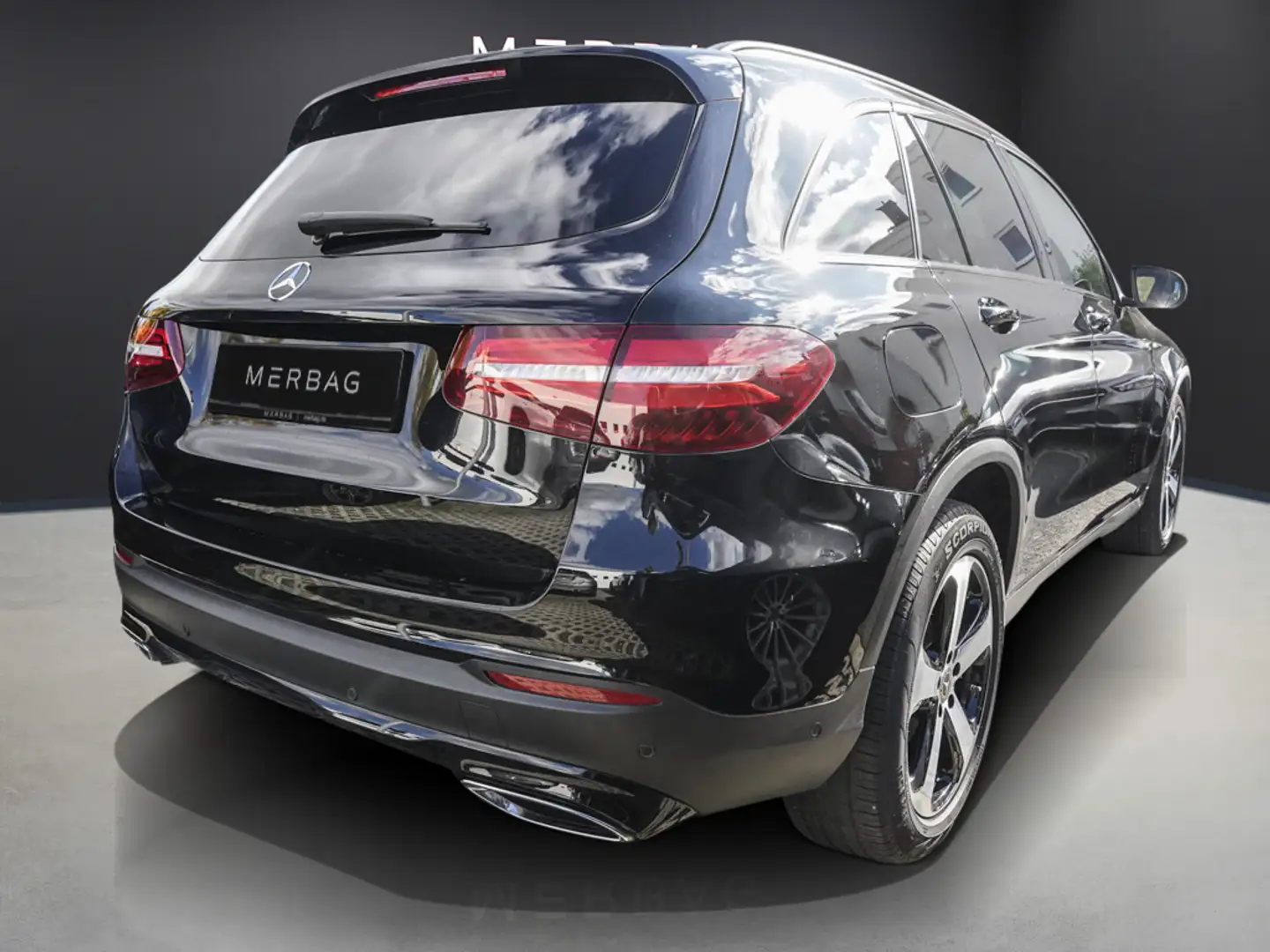 Mercedes-Benz GLC 250 d 4M EXCLUSIVE PANORAMA NIGHT TOTWINKEL Schwarz - 2