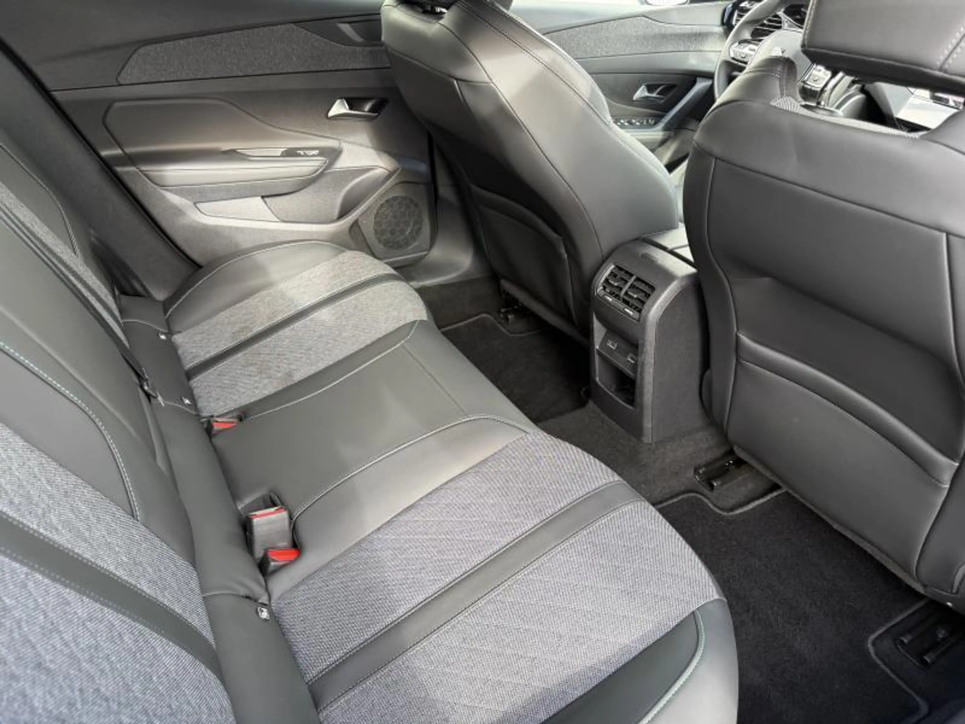 Peugeot 408 Allure*12 MOIS GARANTIE* — photo 9