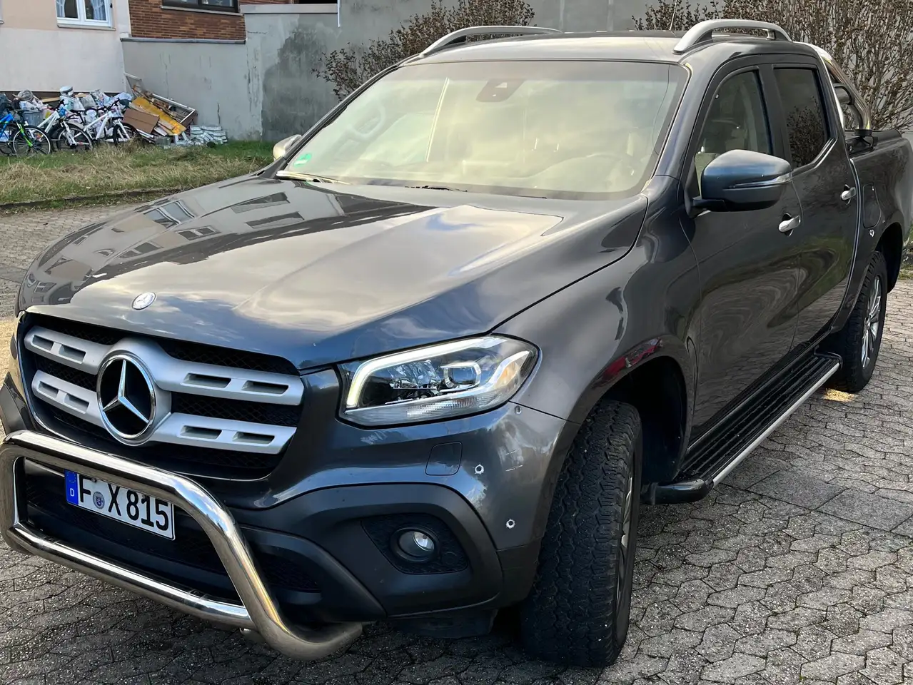 Mercedes-Benz X 250