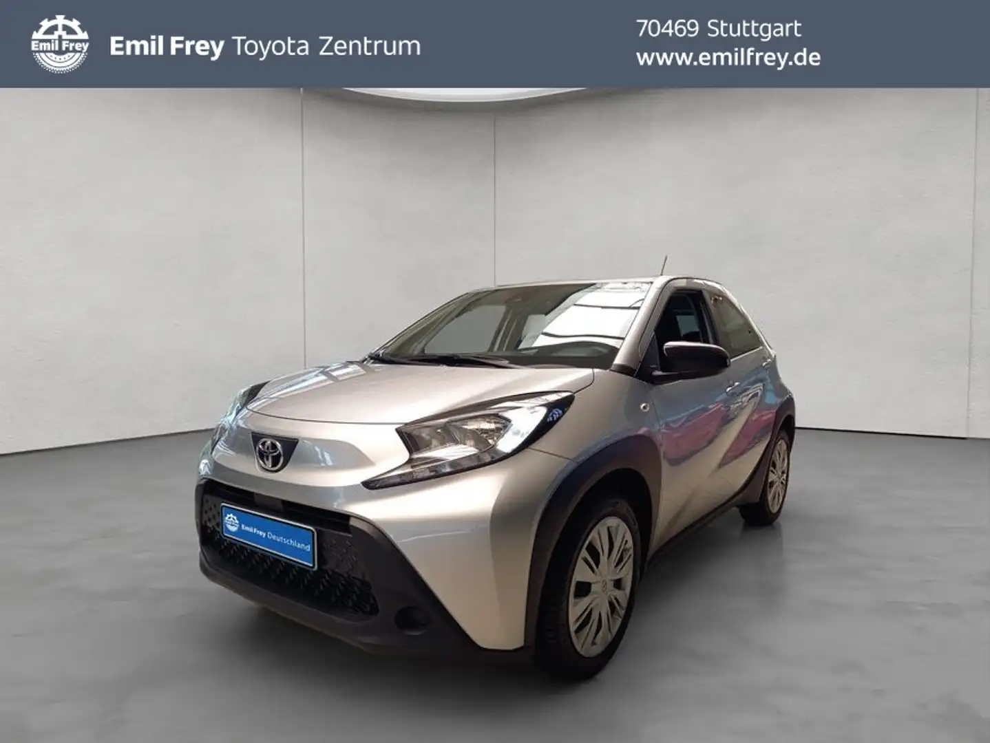 Toyota Aygo X X S-CVT Play /Allwetter/Rückfahrk./Klima Silber - 1