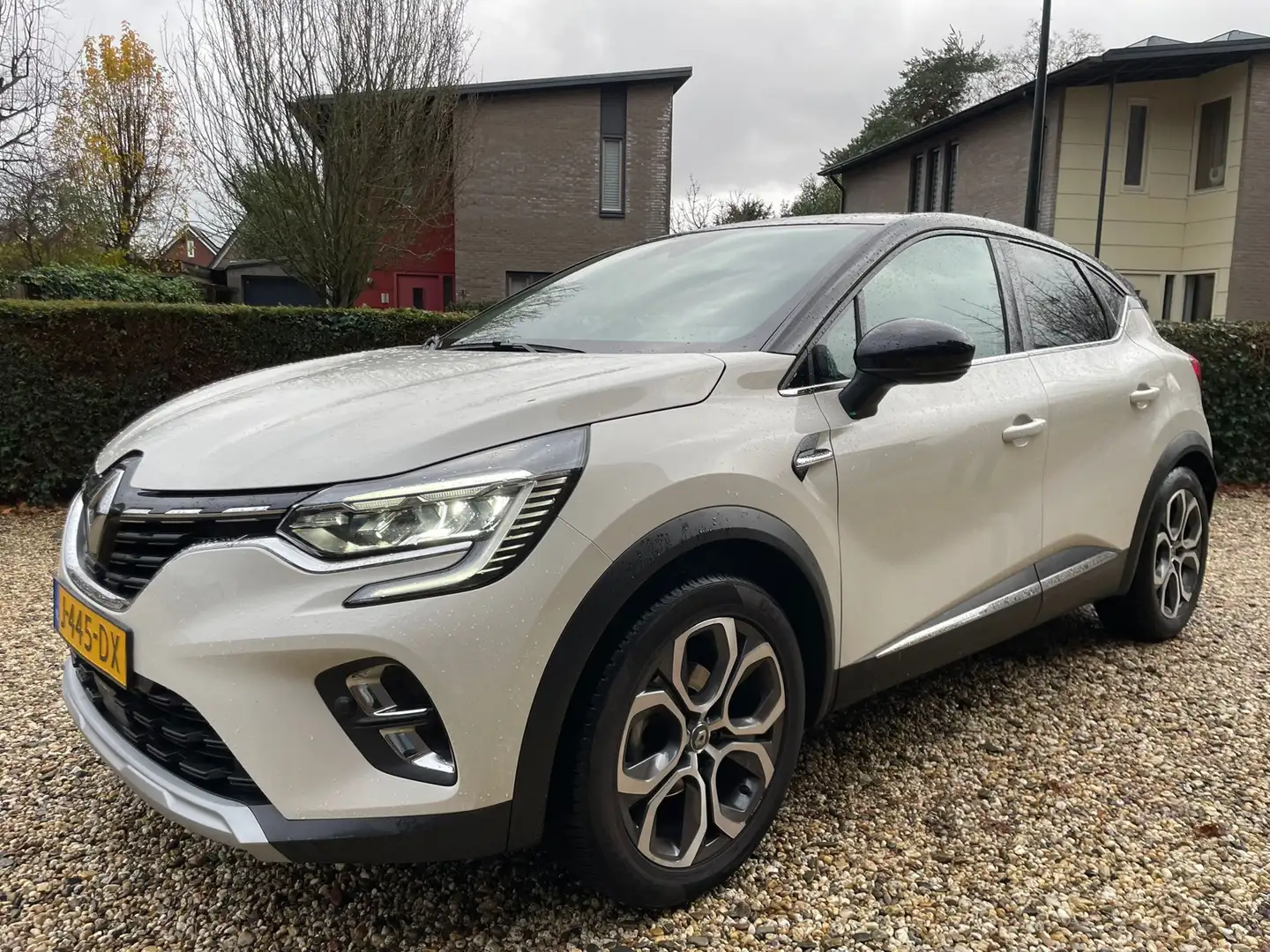 Renault Captur 1.0 TCe 100 Bi-Fuel Intens Blanc - 1