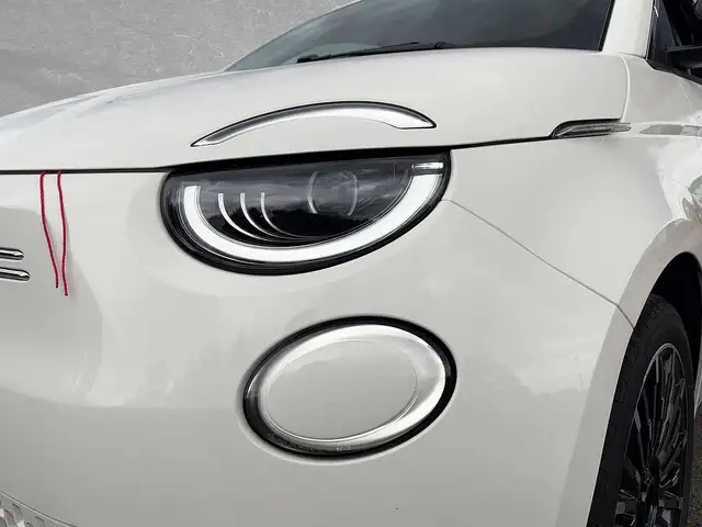 Fiat 500e view 13