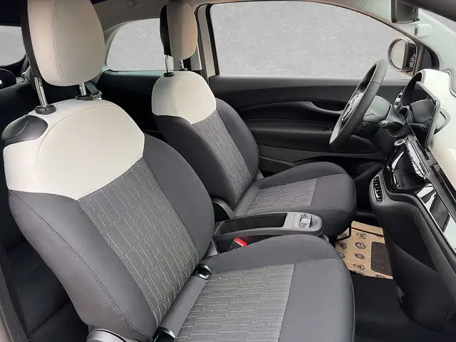 Fiat 500e view 6