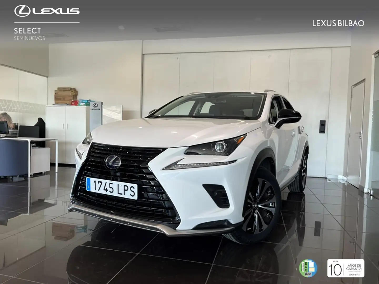 Lexus NX 300 300h Premium 2WD Blanco - 1