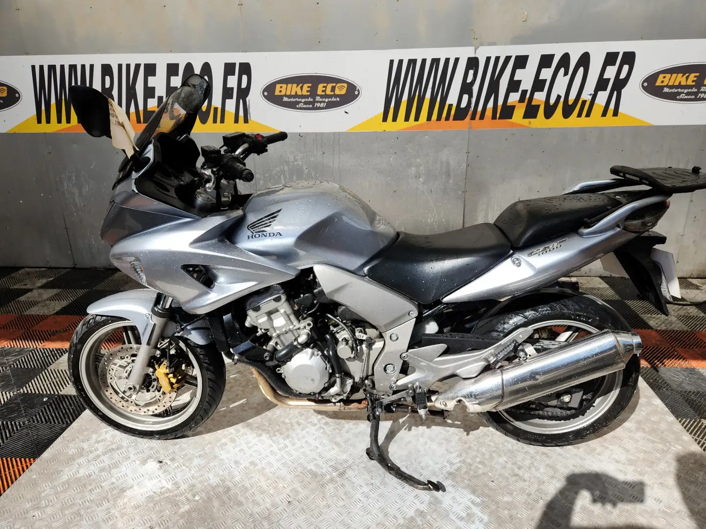 Honda CBF 1000 Šedá - 2