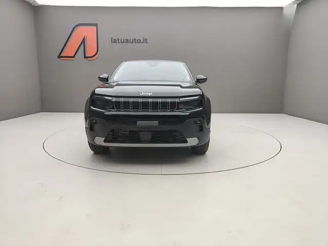 Jeep Avenger view 2