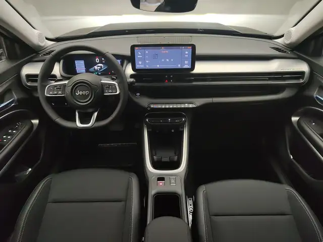 Jeep Avenger view 9
