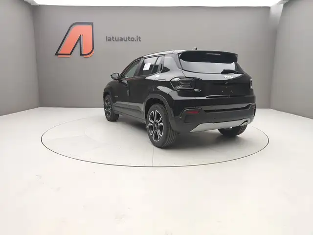 Jeep Avenger view 5