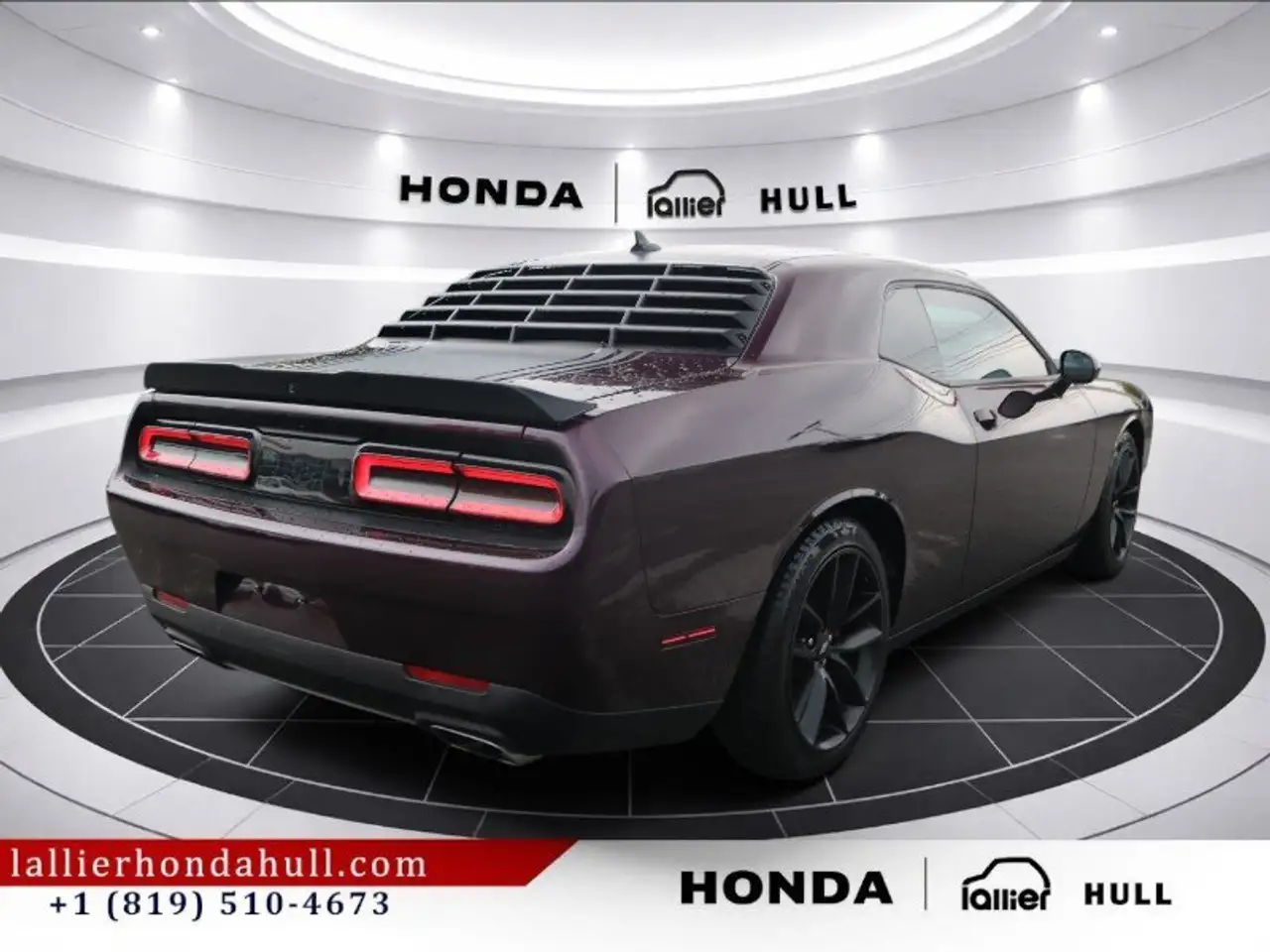 Dodge Challenger снимка Dodge Challenger