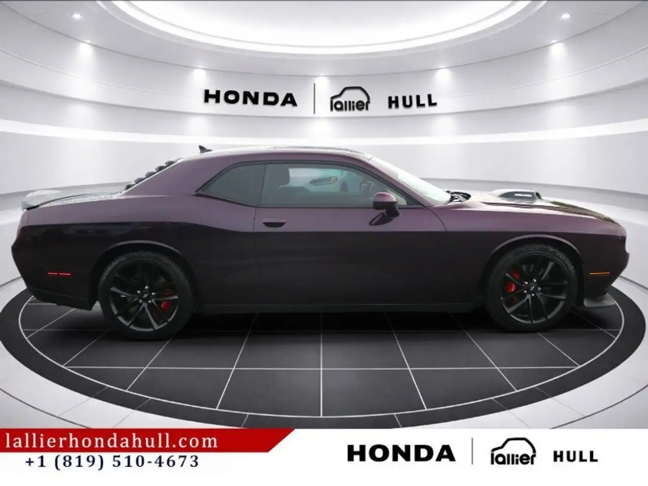 Dodge Challenger снимка Dodge Challenger