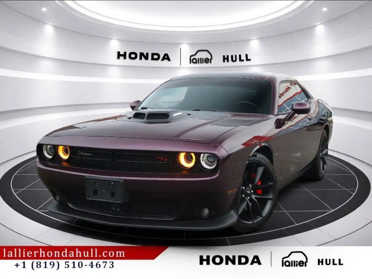 Dodge Challenger снимка Dodge Challenger