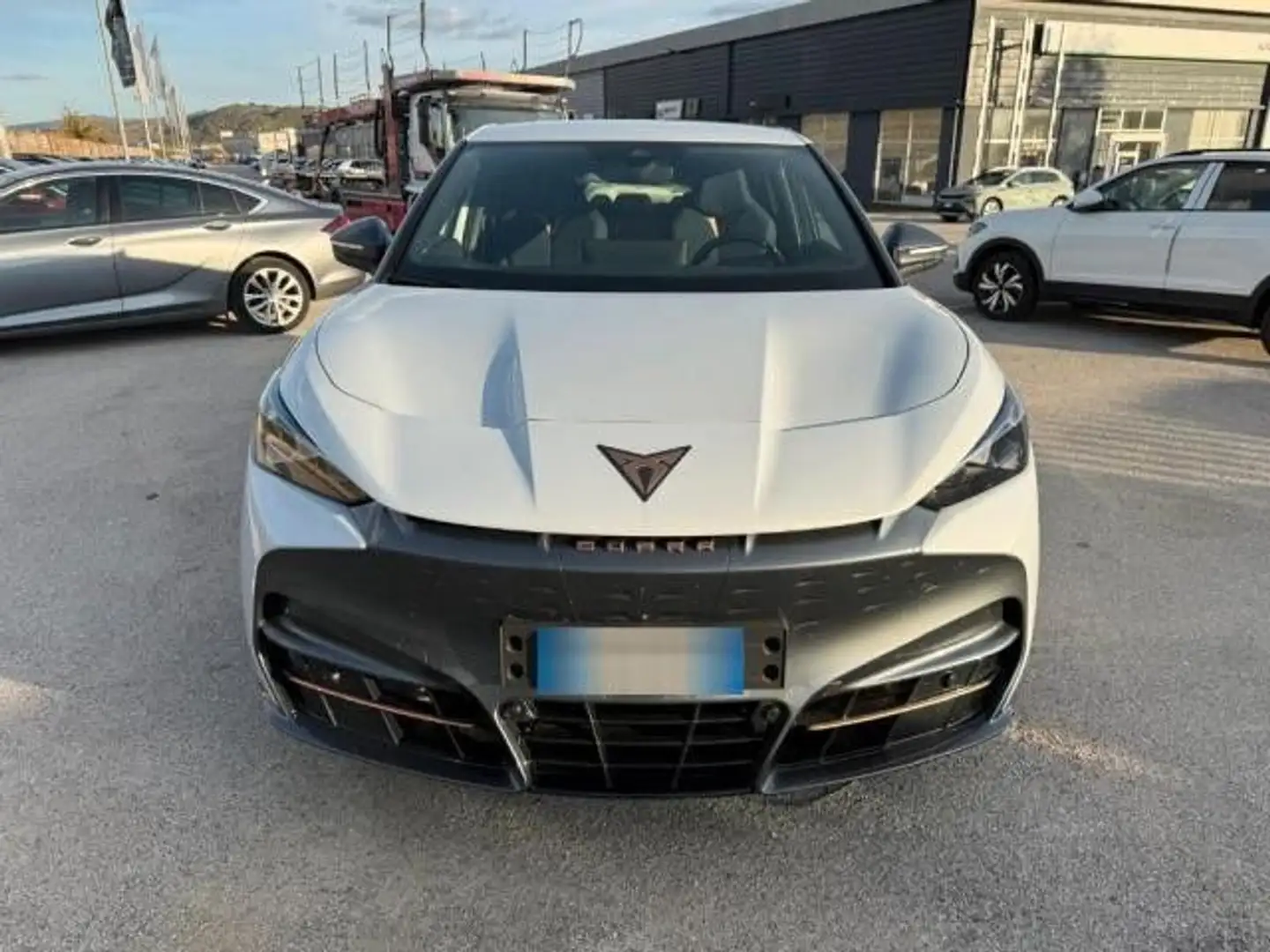 CUPRA Tavascan Endurance Styling-Paket 360 SHZ Navi Argent - 2