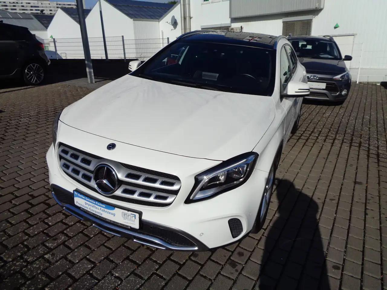 Mercedes-Benz GLA 180