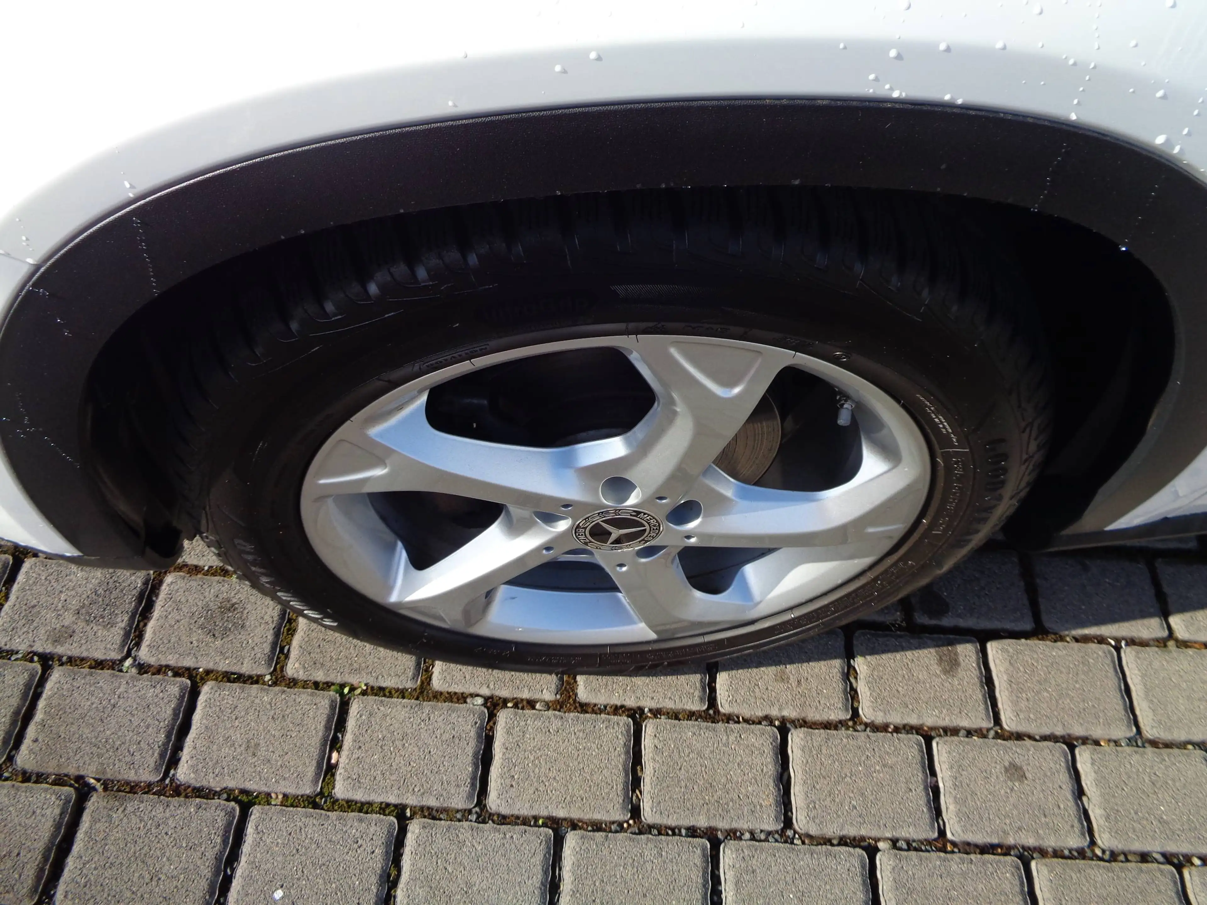 Mercedes-Benz GLA 180 GLA 180 Automatik,Navi,Kamera,Panorama — photo 5