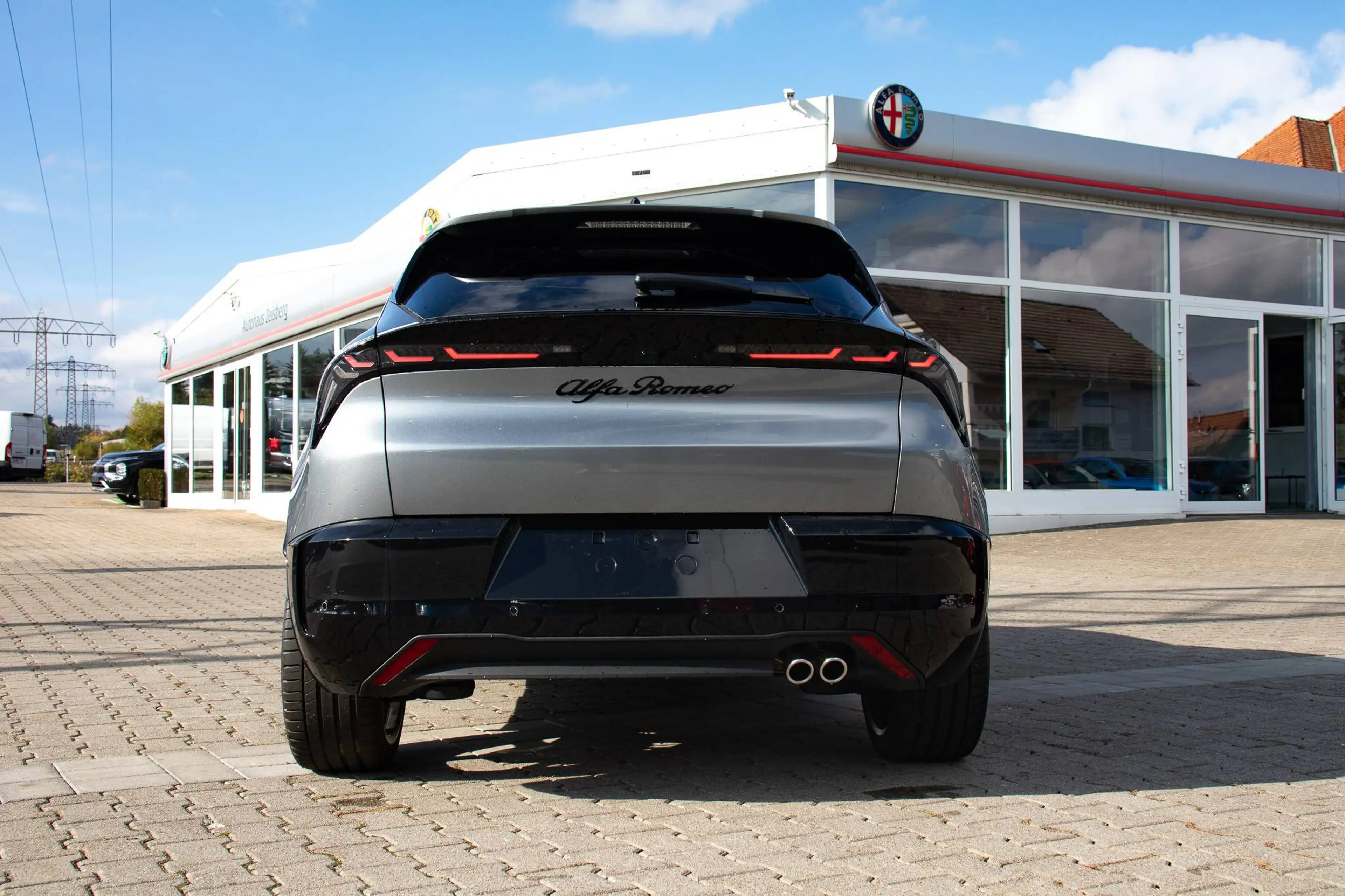 Alfa Romeo Junior Junior 1.2 VGT Ibrida Ti Pano/Technlologie-Paket — photo 4