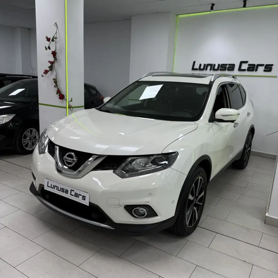 Nissan X-Trail 1.6 dCi Tekna 4x2 XTronic - 1