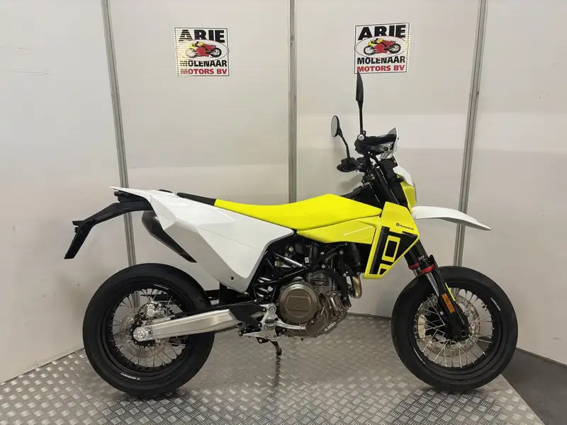 Husqvarna 701 Supermoto