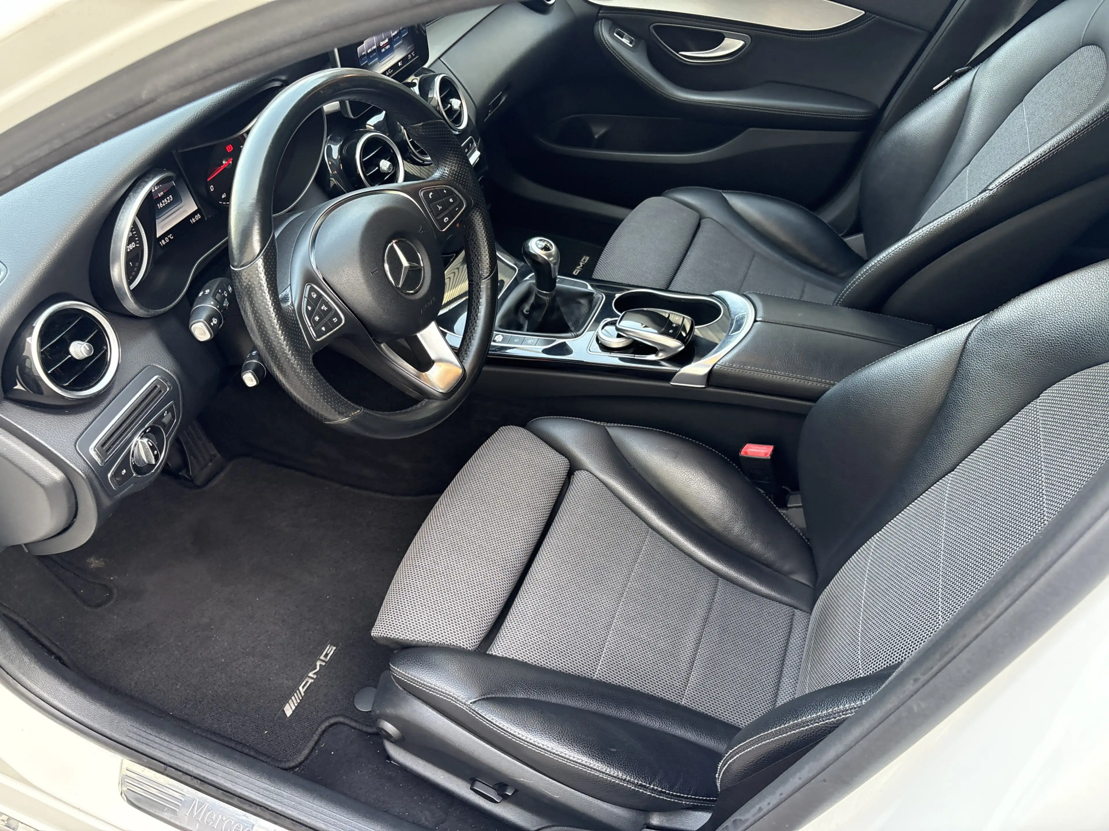 Mercedes-Benz C 180 Estate Prestige / NAVI / HALF LEER / CRUISE / STOE — photo 5