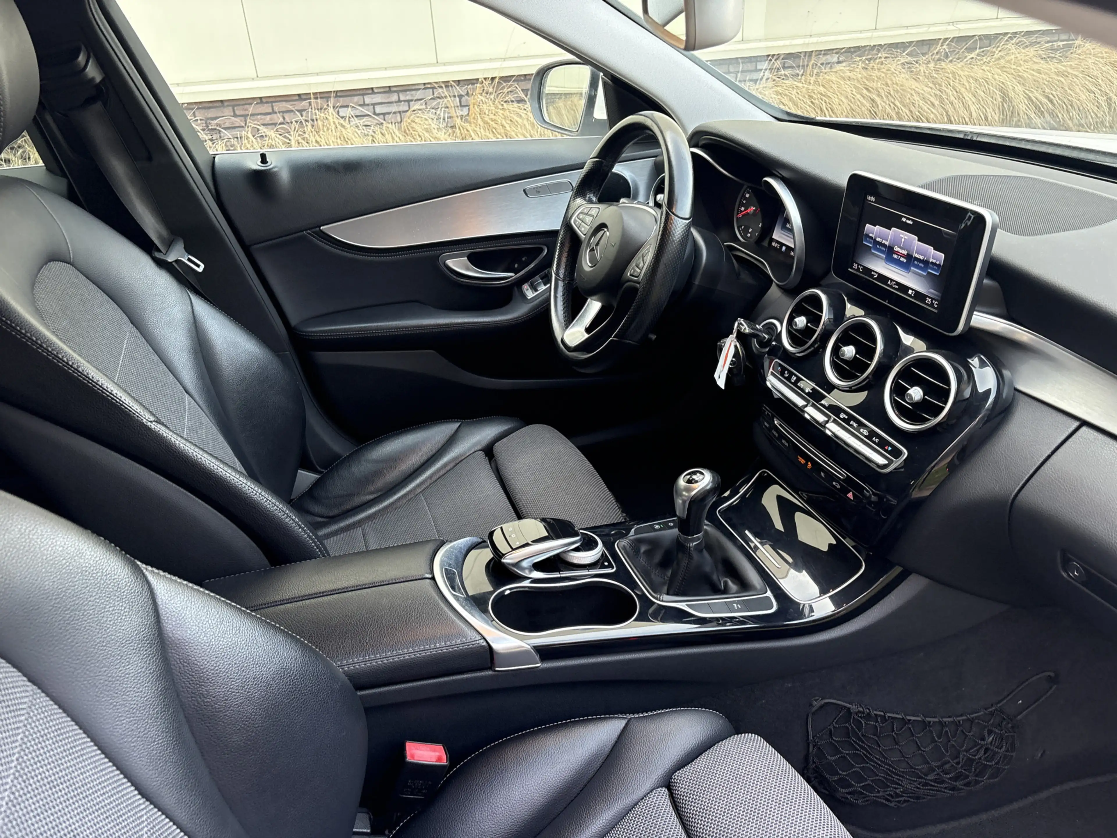 Mercedes-Benz C 180 Estate Prestige / NAVI / HALF LEER / CRUISE / STOE — photo 24