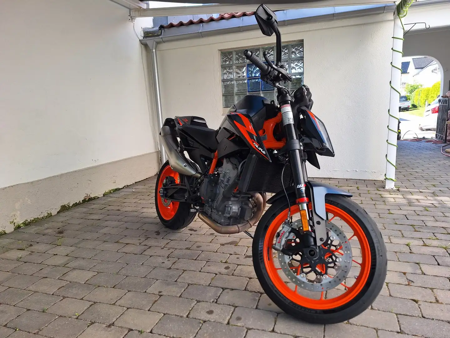 KTM 890 Duke R Kék - 2