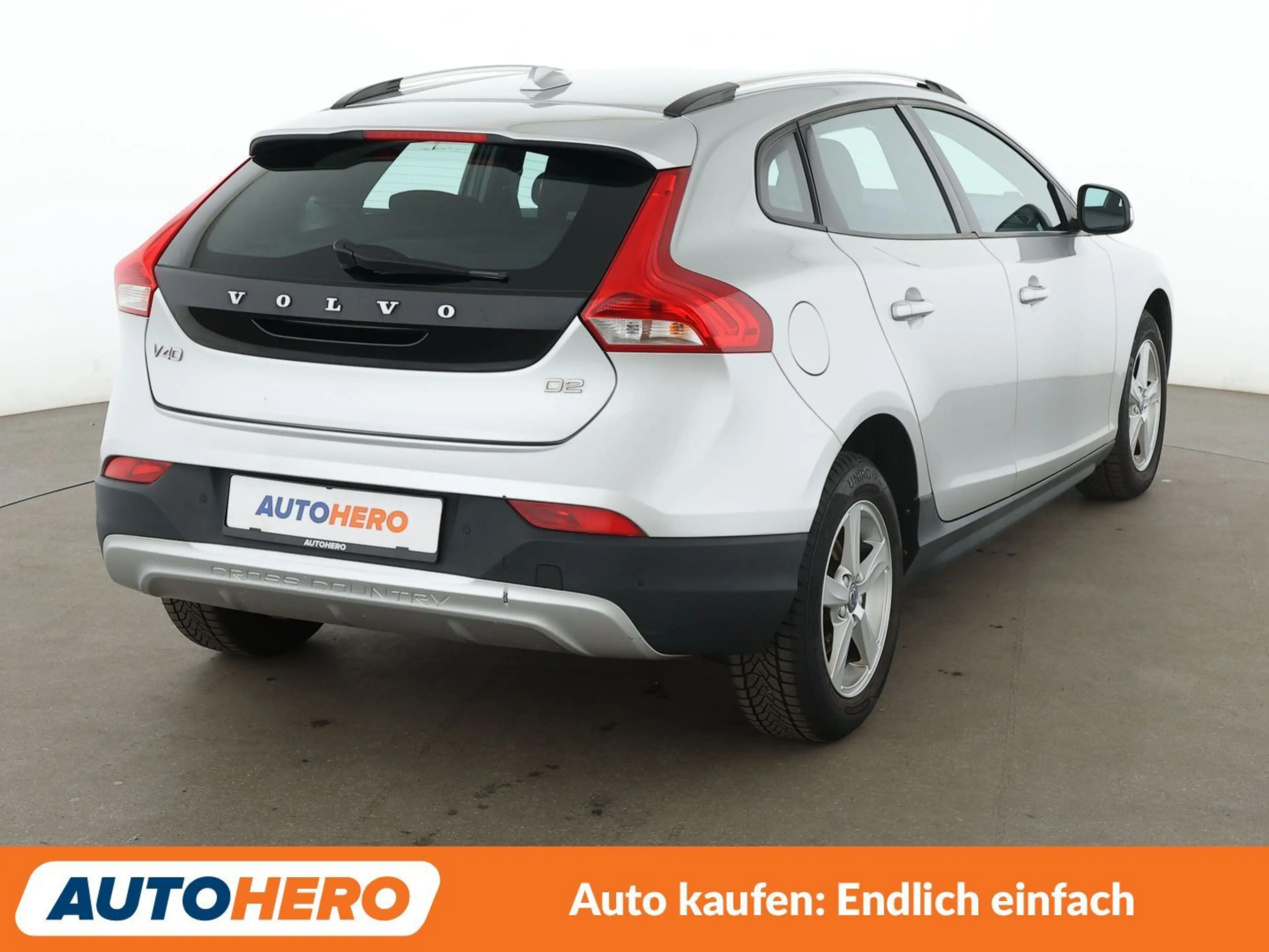 Volvo V40 Cross Country 2.0 D2 Aut*NAVI*TEMPO*PDC*SHZ*KLIMA* — photo 6