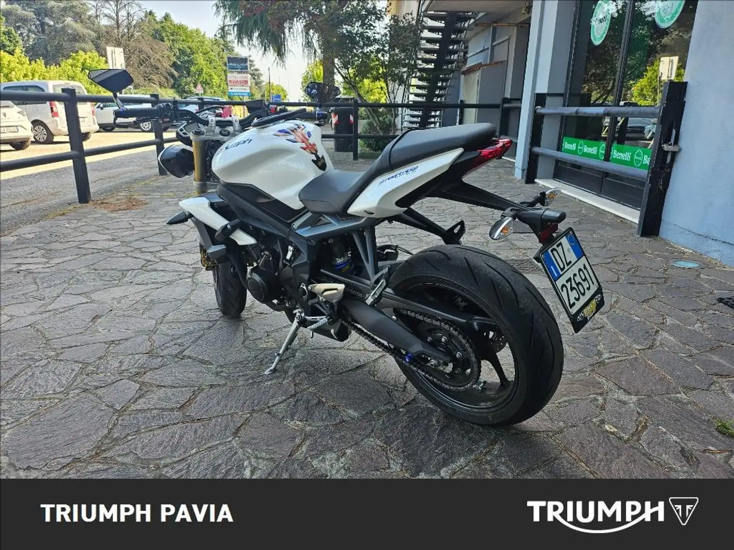 Triumph Street Triple 675 Abs Grau - 2