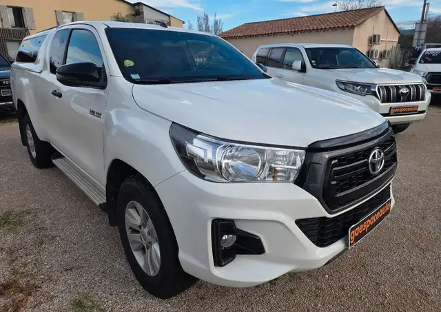 Toyota Hilux légende GPS pas de Tva recp