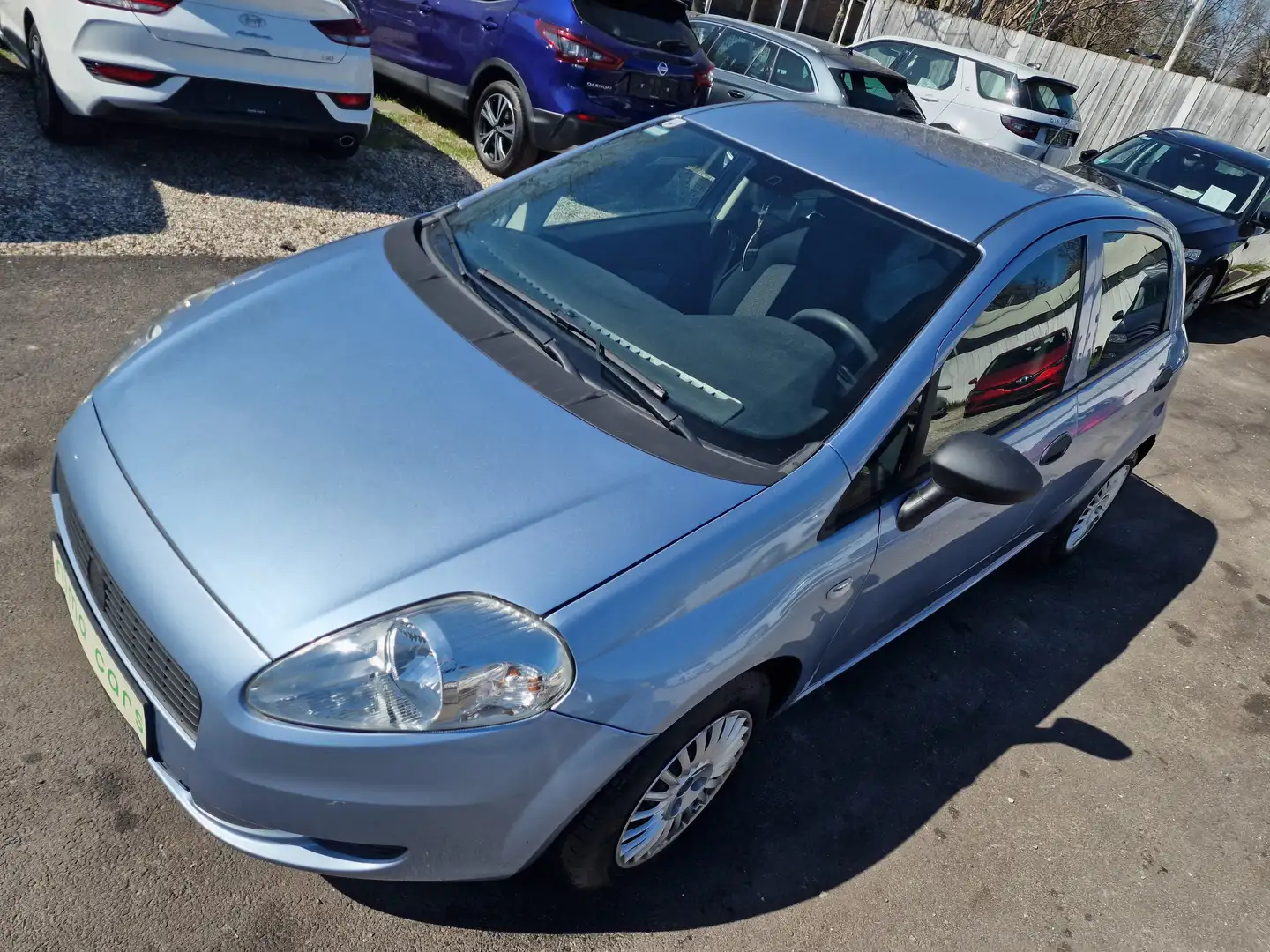 Fiat Grande Punto 1.4 8V Active Blau - 2