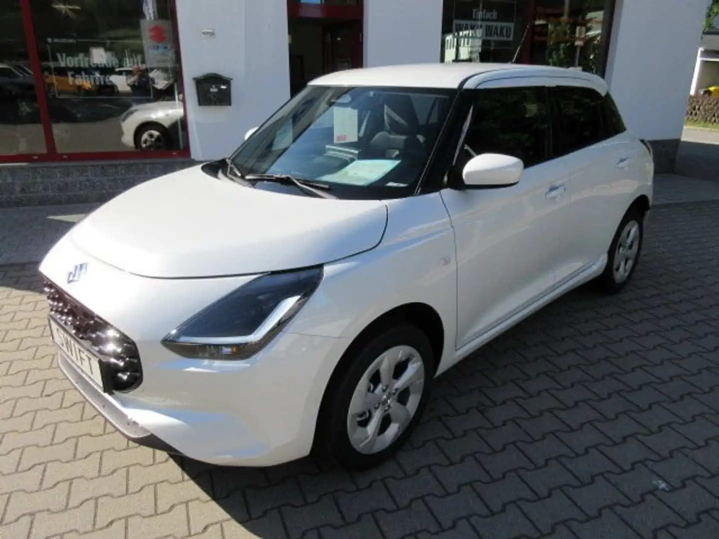 Suzuki Swift 1.2 Hybrid Allgrip MT Comfort Blanco - 2