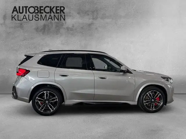 BMW X1 view 4