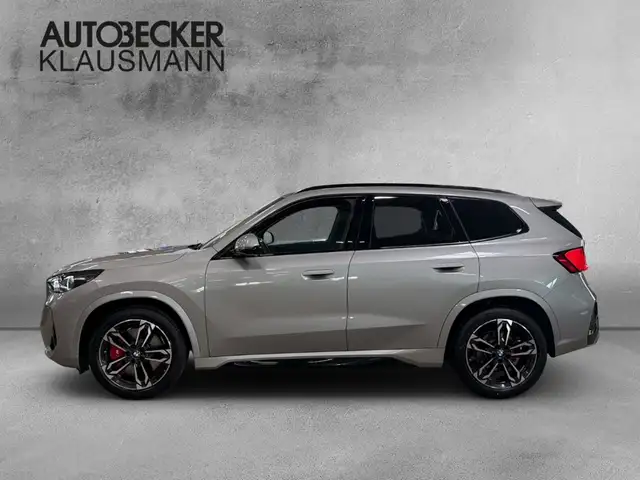 BMW X1 view 3