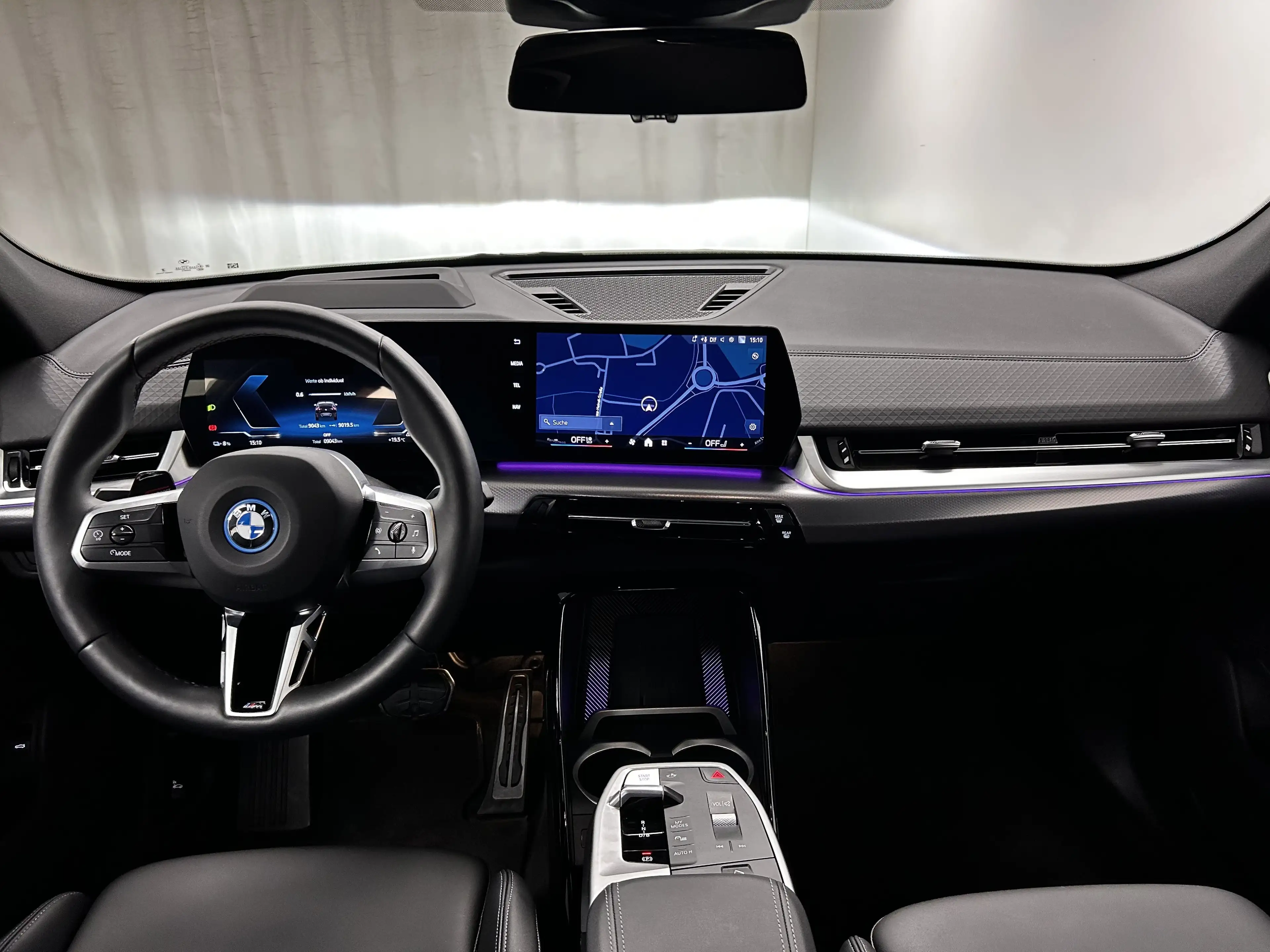 BMW iX2 eDrive20 — photo 5