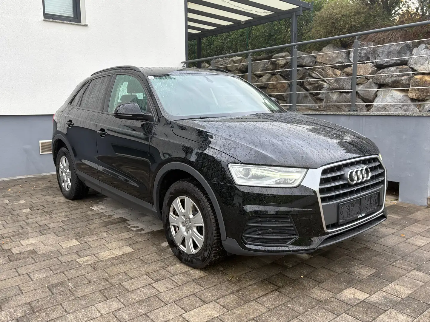 Audi Q3 Q3 2,0 TDI Design S-tronic Schwarz - 1