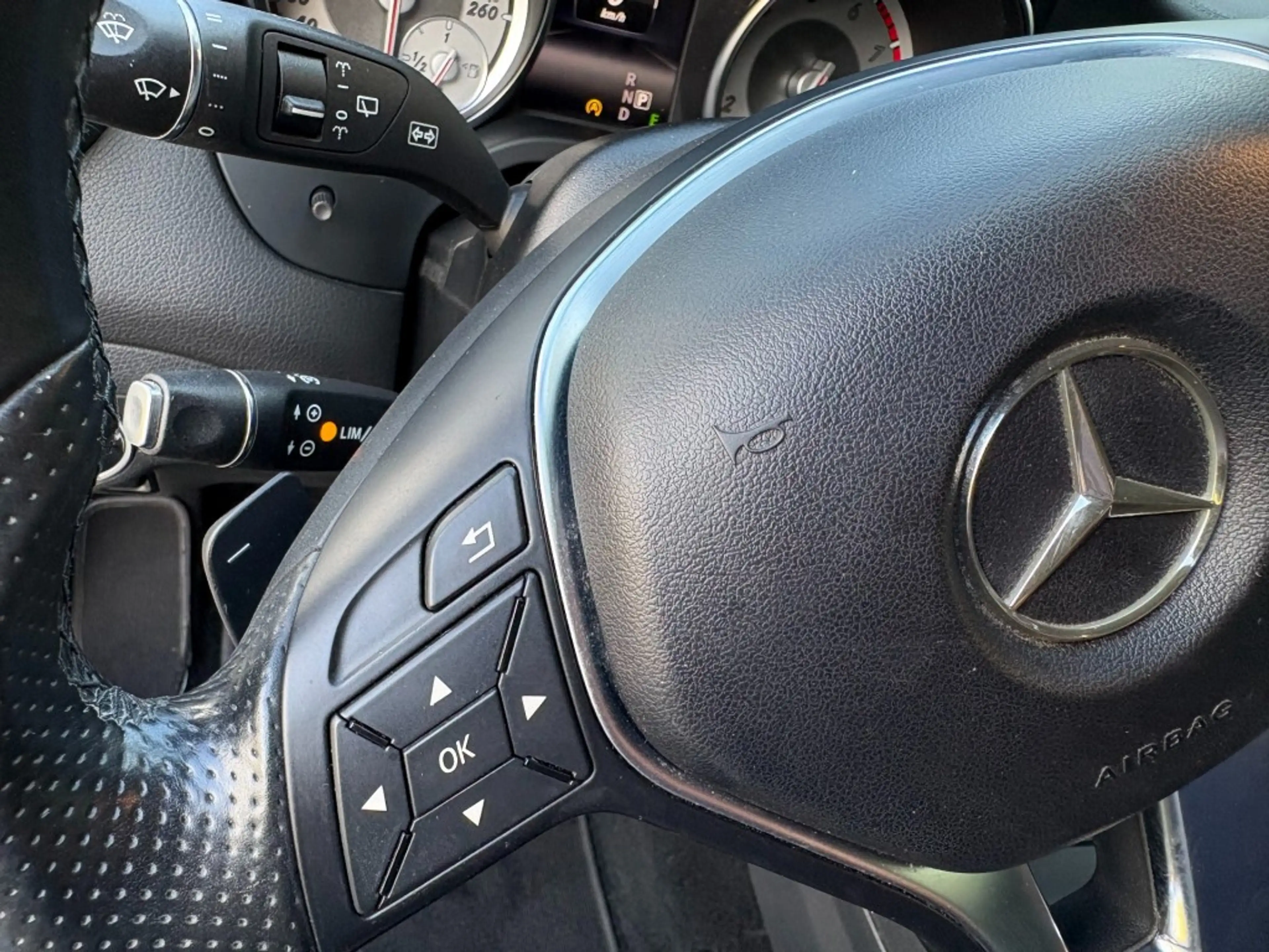 Mercedes-Benz GLA 200 GLA 200  SPORT NIGHT LED, Xenon, Navi, Cruise, 19I — photo 11