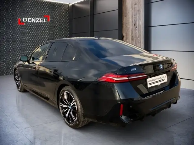 BMW i5 M60 xDrive Limousine G60 Ansicht 3